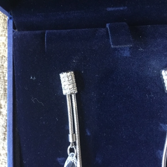 Swarovski Gillian Drop Pierced Earrings - Picture 2 of 4